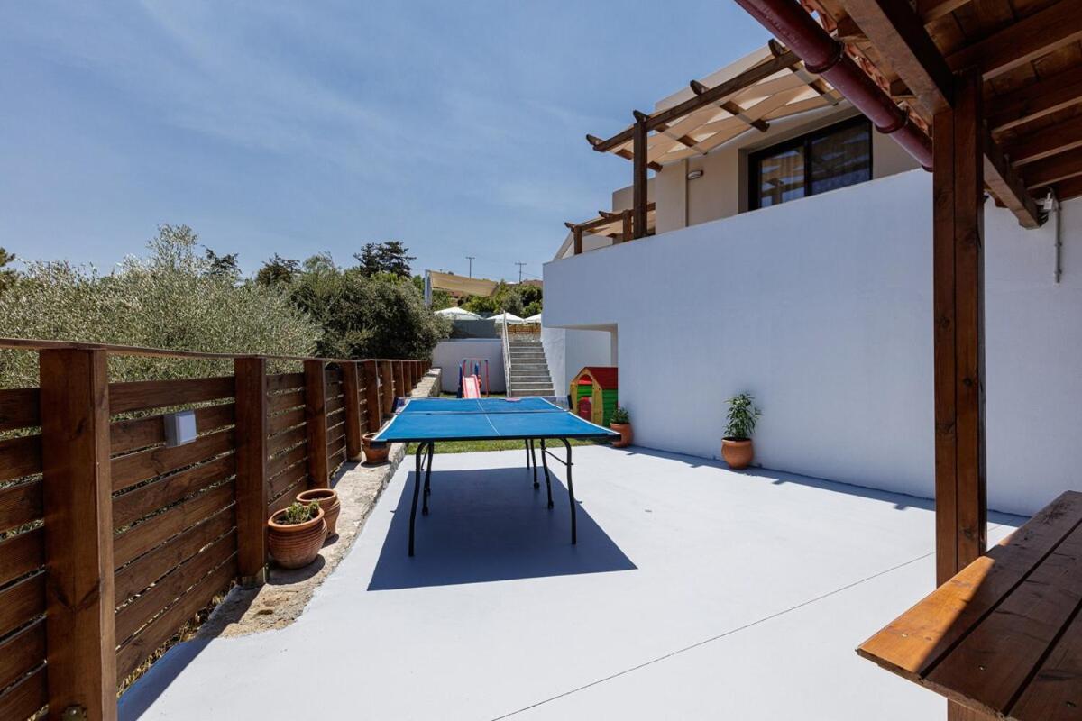 Villa Chnaris - Private Pool And Sauna Πέραμα Εξωτερικό φωτογραφία